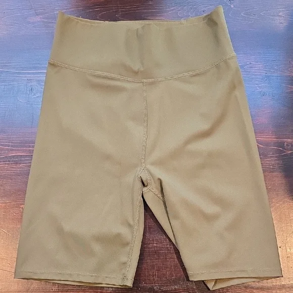 Madewell MWL Women's Green Bike Shorts - Picture 1 of 3
